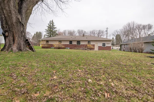 $225,000 | 408 West Jefferson Street, Marshfield, WI 54449