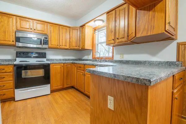 $225,000 | 408 West Jefferson Street, Marshfield, WI 54449