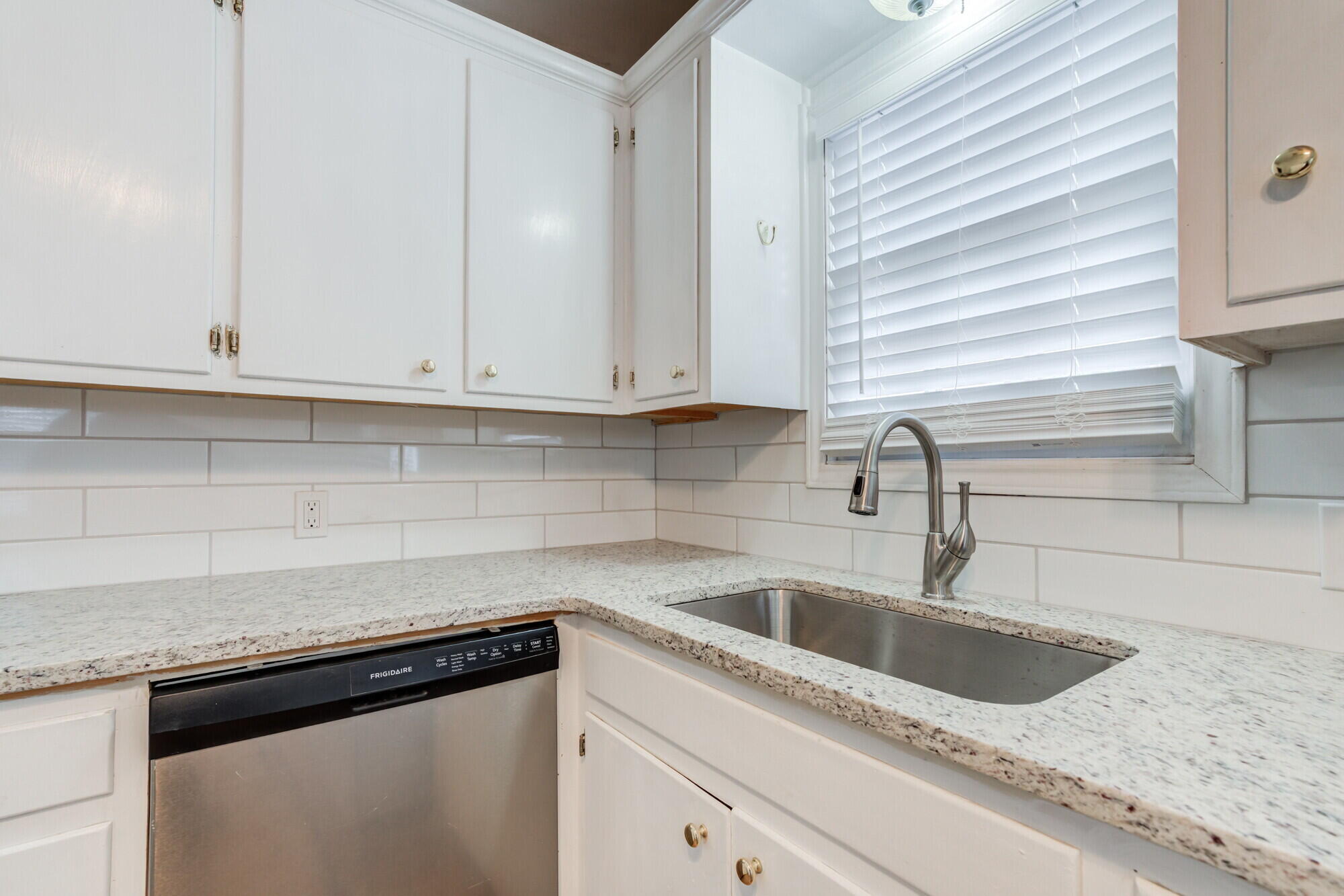 2701 36th Street Lubbock, TX 79413 - Photo 10 of 23 DSC06279_80_81_82_83