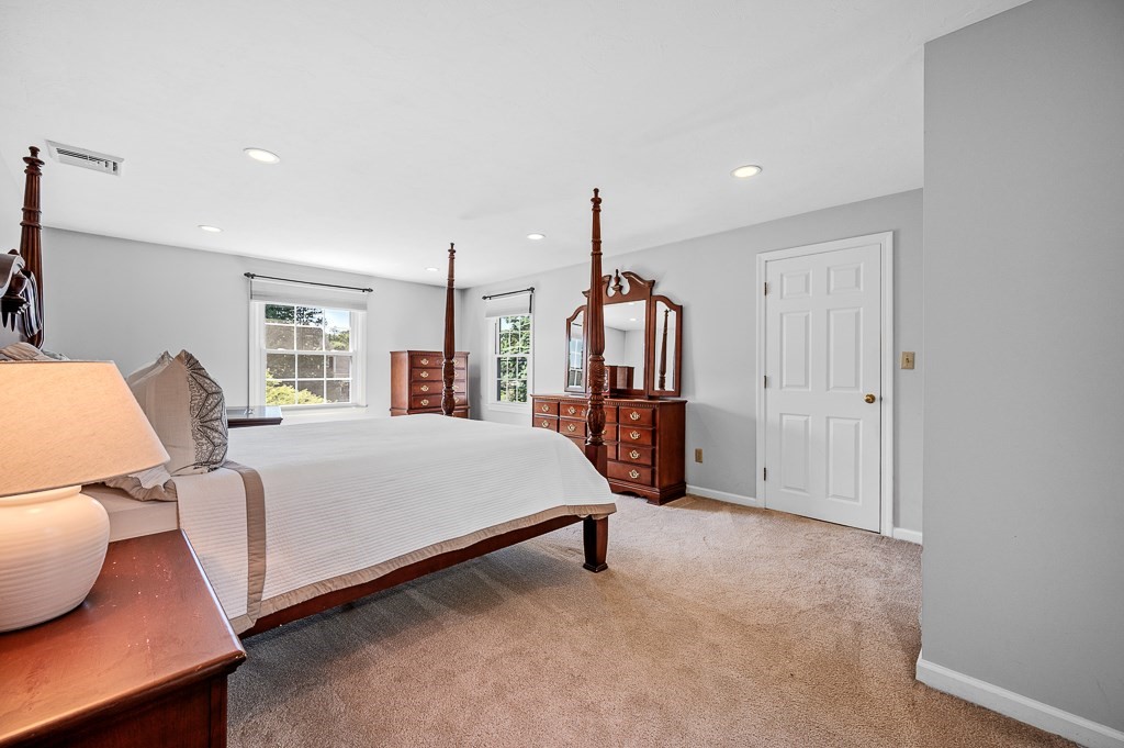 117 Madison Road Northborough, MA 01532 - Photo 28 of 42
