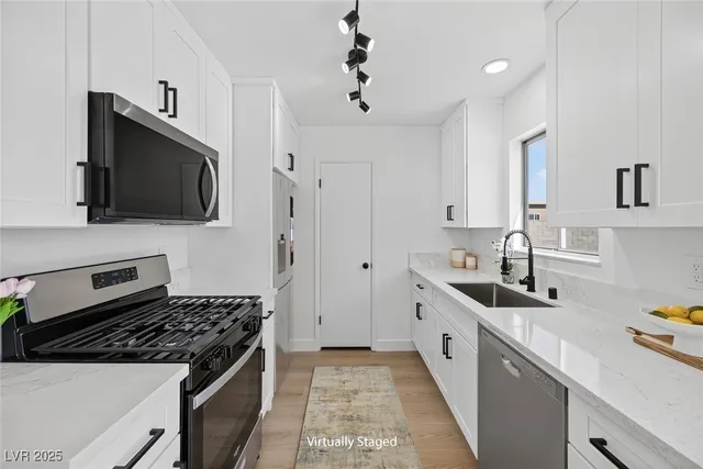 $349,900 | 2438 Pine Creek Road, Las Vegas, NV 89115