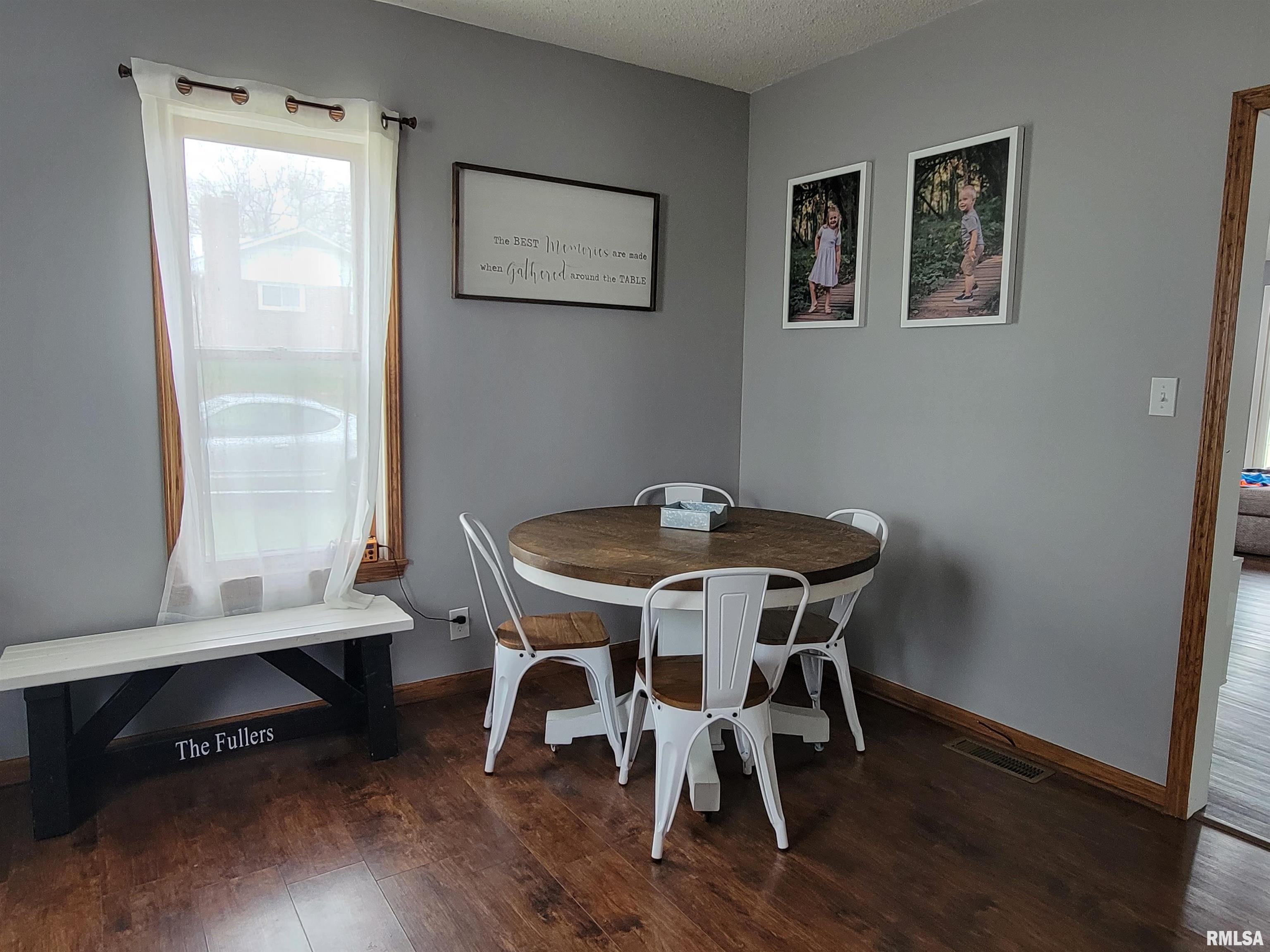 902 13th Street Fulton, IL 61252 - Photo 7 of 28 Gallery Image 7