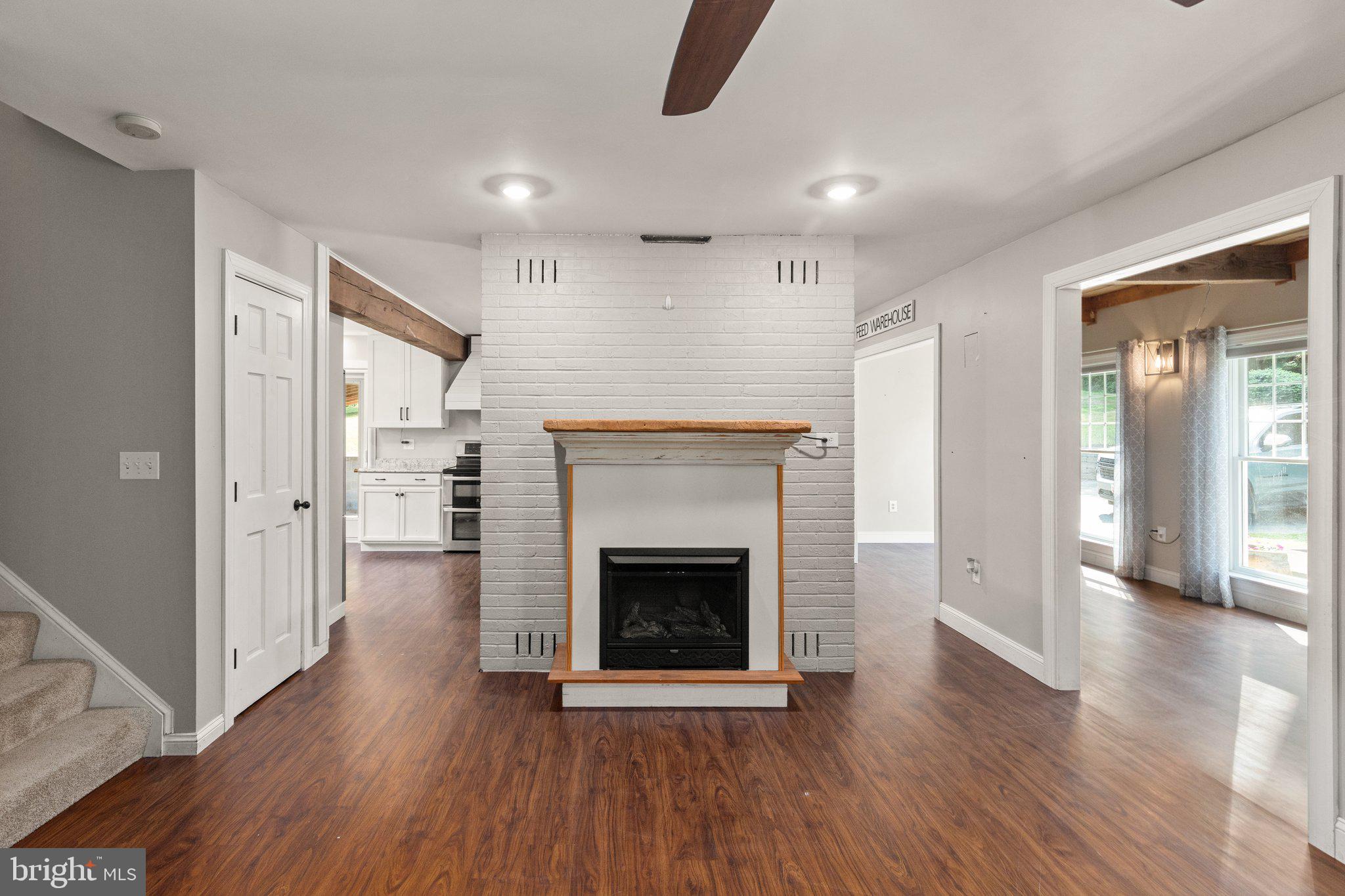3926 Old Rocks Road Street, MD 21154 - Photo 15 of 56 Livingroom looking into kitchen area