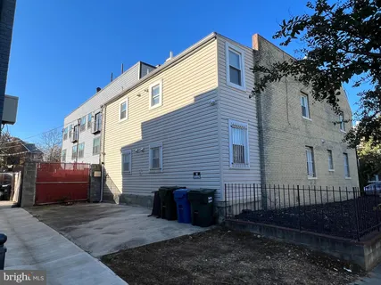 $850,000 | 1819 D Street Northeast, Unit 1 2 3 & 4, Washington, DC 20002