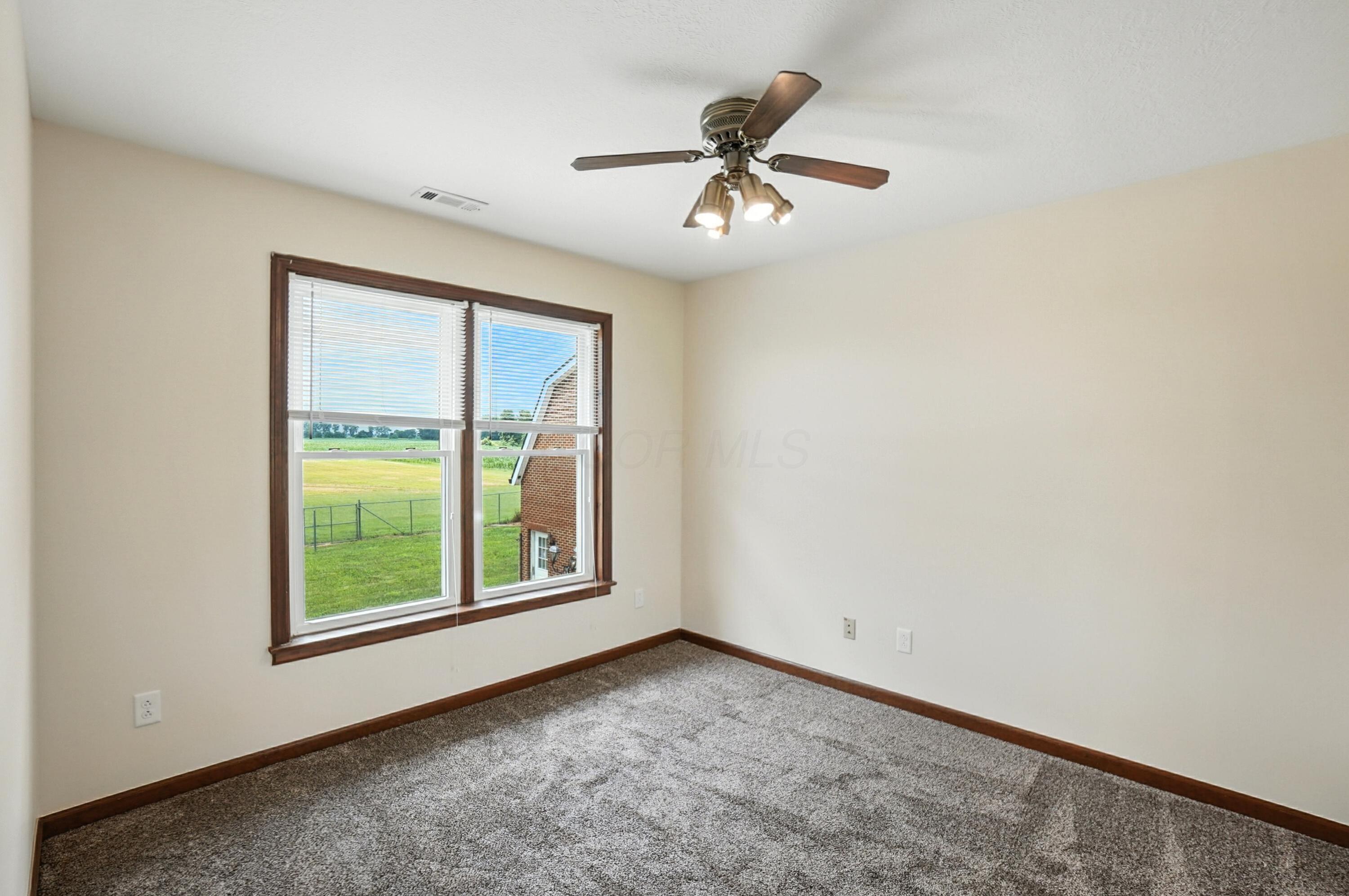 6694 Brooks-Miller Road Circleville, OH 43113 - Photo 32 of 67 036 (11)