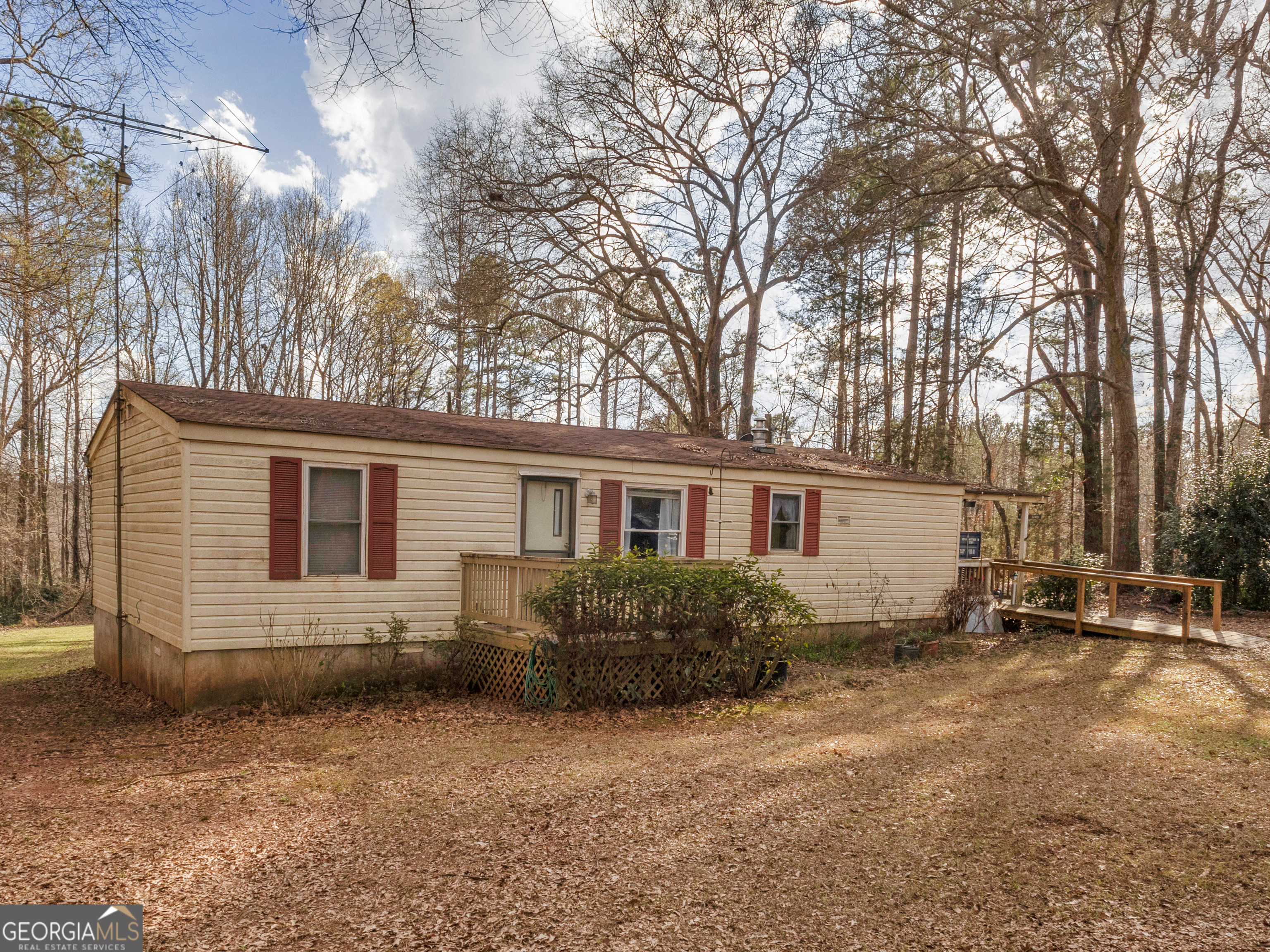 138 Lewis Street Jackson, GA 30233 - Photo 2 of 23