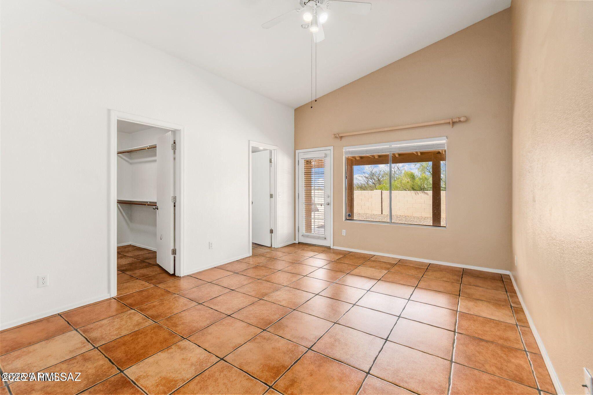11161 North Par Drive Oro Valley, AZ 85737 - Photo 16 of 35 a view of an empty room and window
