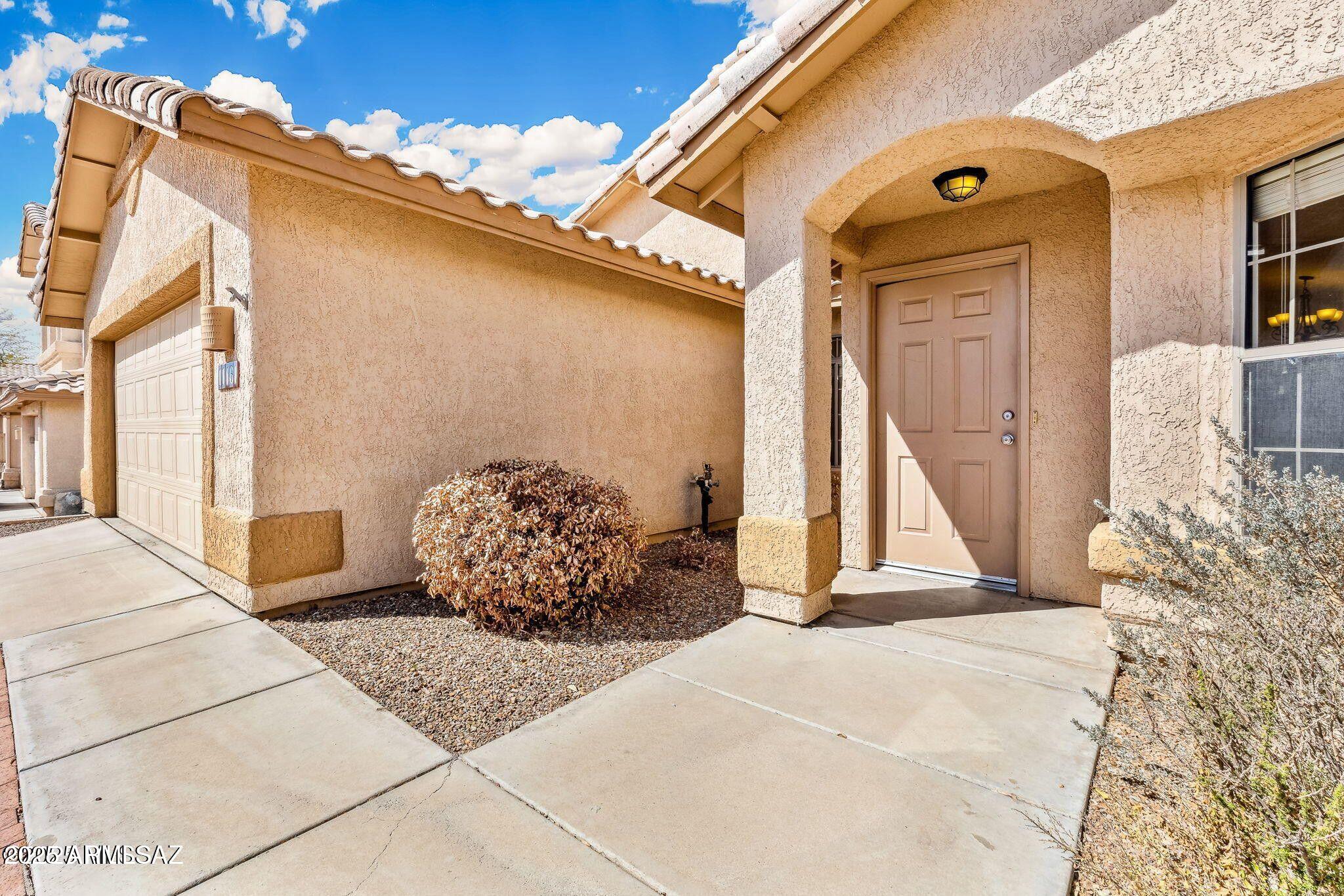 11161 North Par Drive Oro Valley, AZ 85737 - Photo 3 of 35 a view of a entryway door front of house