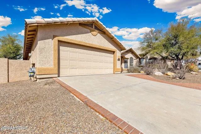 $425,000 | 11161 North Par Drive, Oro Valley, AZ 85737