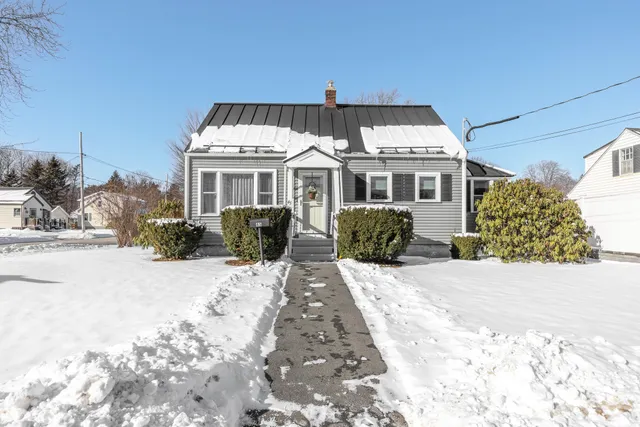 $287,000 | 45 Eddyway Street, Bangor, ME 04401