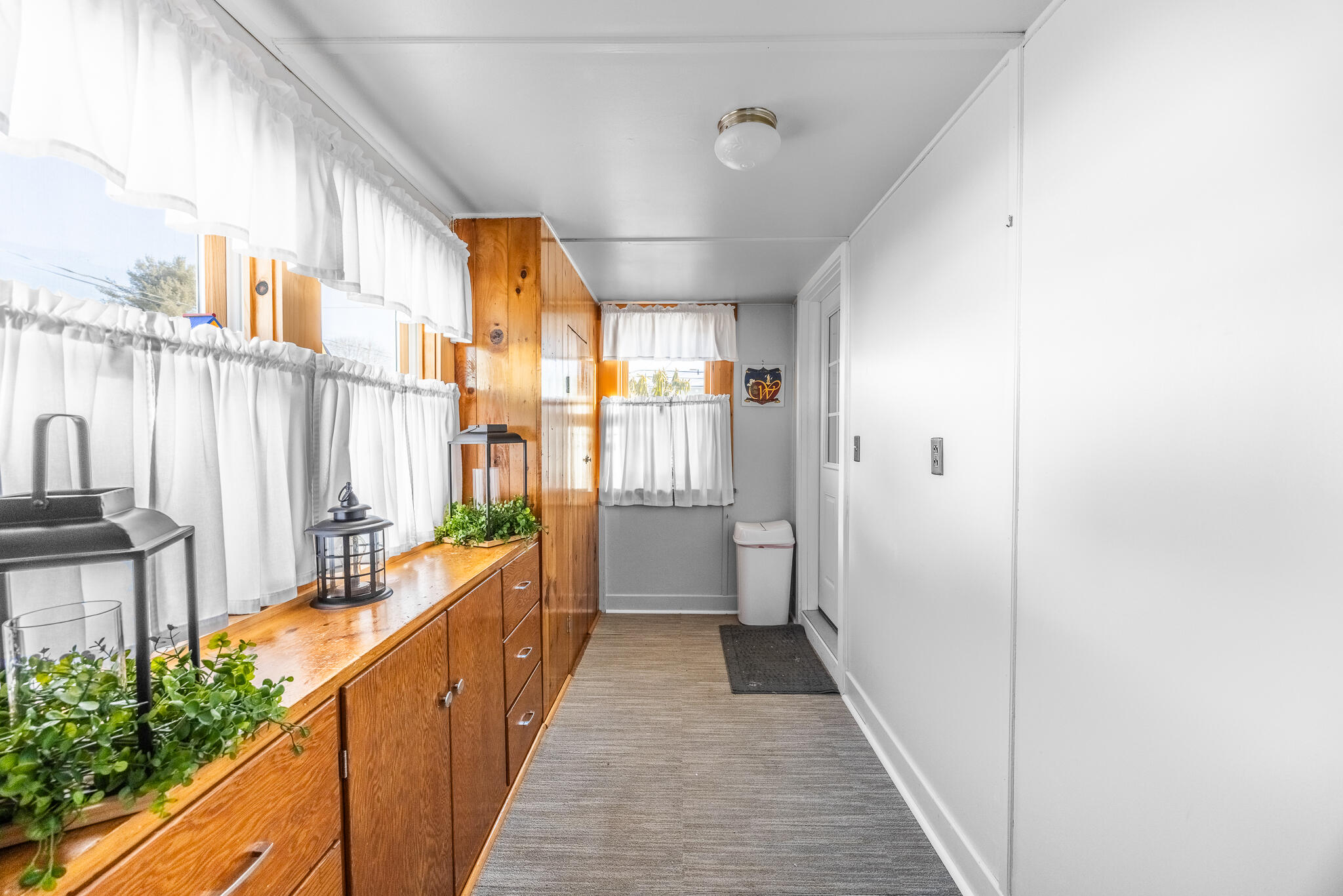 45 Eddyway Street Bangor, ME 04401 - Photo 21 of 22 Eddyway Interiors-17