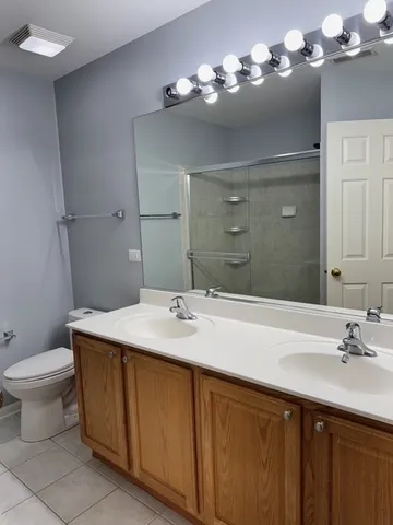 $2,799 | 1044 North Claremont Drive, Palatine, IL 60074