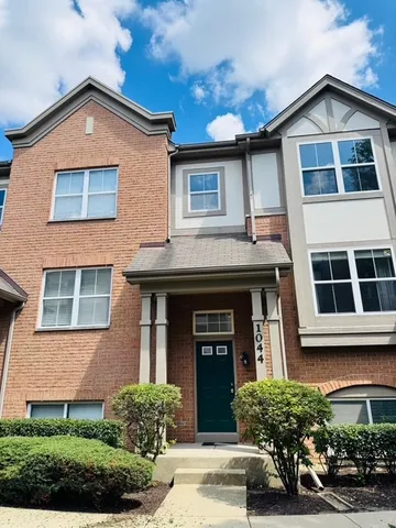 $2,799 | 1044 North Claremont Drive, Palatine, IL 60074