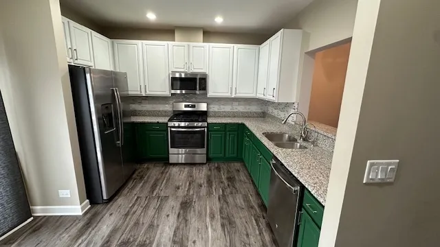 $2,799 | 1044 North Claremont Drive, Palatine, IL 60074