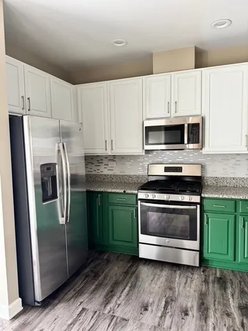 $2,799 | 1044 North Claremont Drive, Palatine, IL 60074