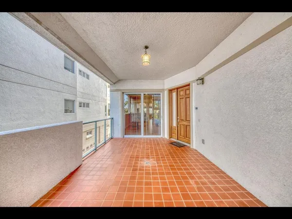 $3,900 | 1042 Bellasol Way, Unit 203, Apollo Beach, FL 33572