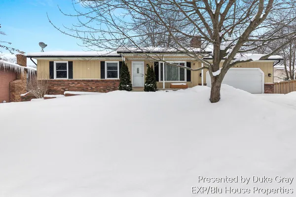 $354,000 | 5886 Bramalea Avenue Southeast, Grand Rapids, MI 49508