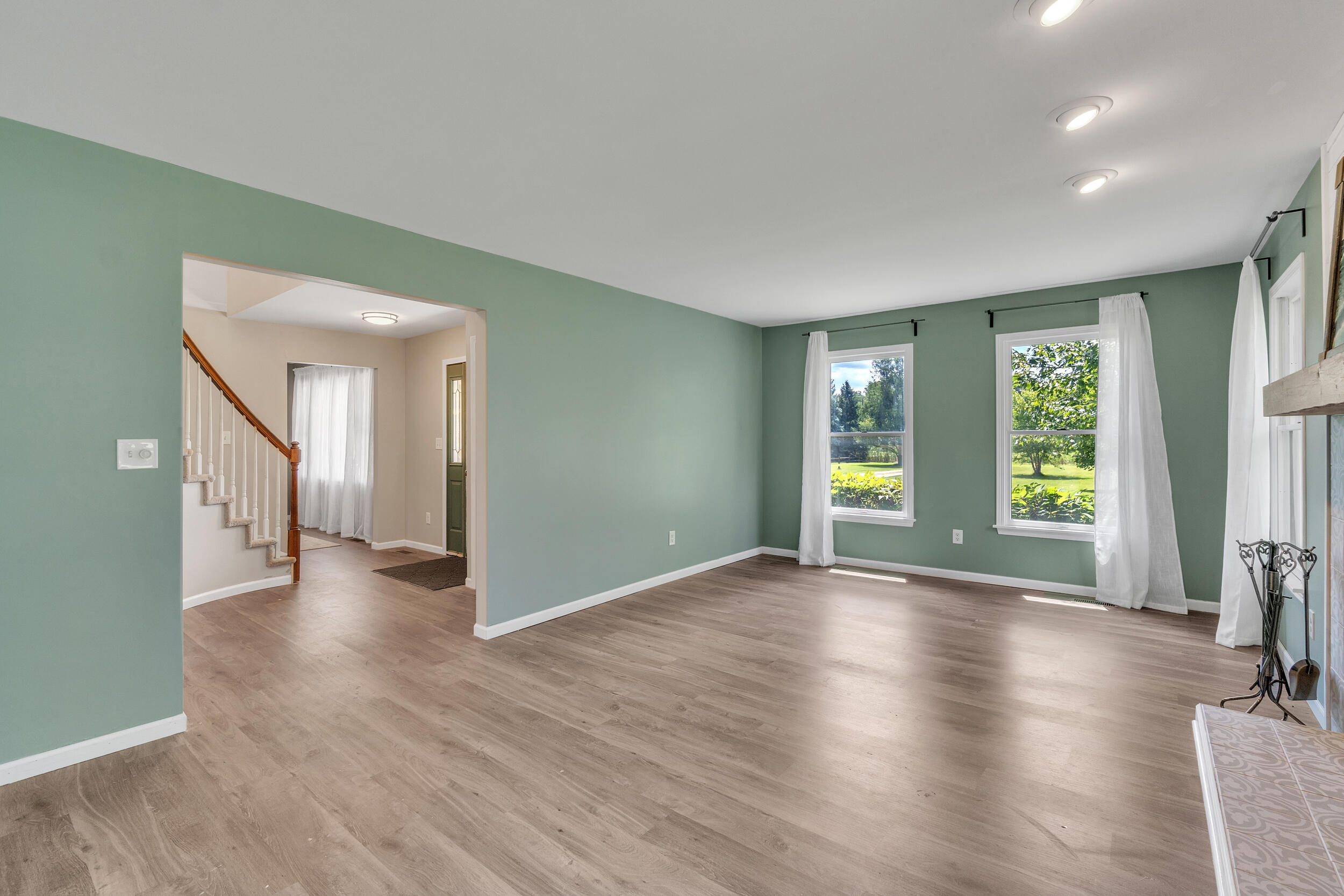 46338 Hull Road Belleville, MI 48111 - Photo 5 of 35 hull-07