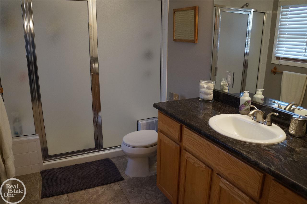 2403 Culbertson Avenue Rochester, MI 48307 - Photo 12 of 26