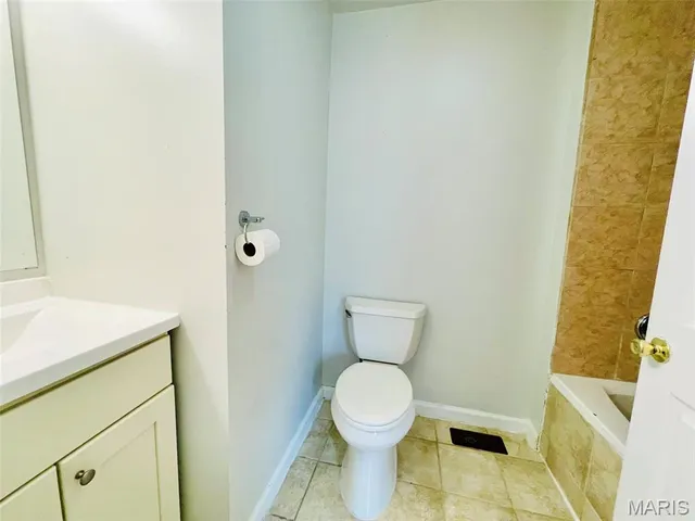 $120,000 | 2700 Bacon Street, St. Louis, MO 63106