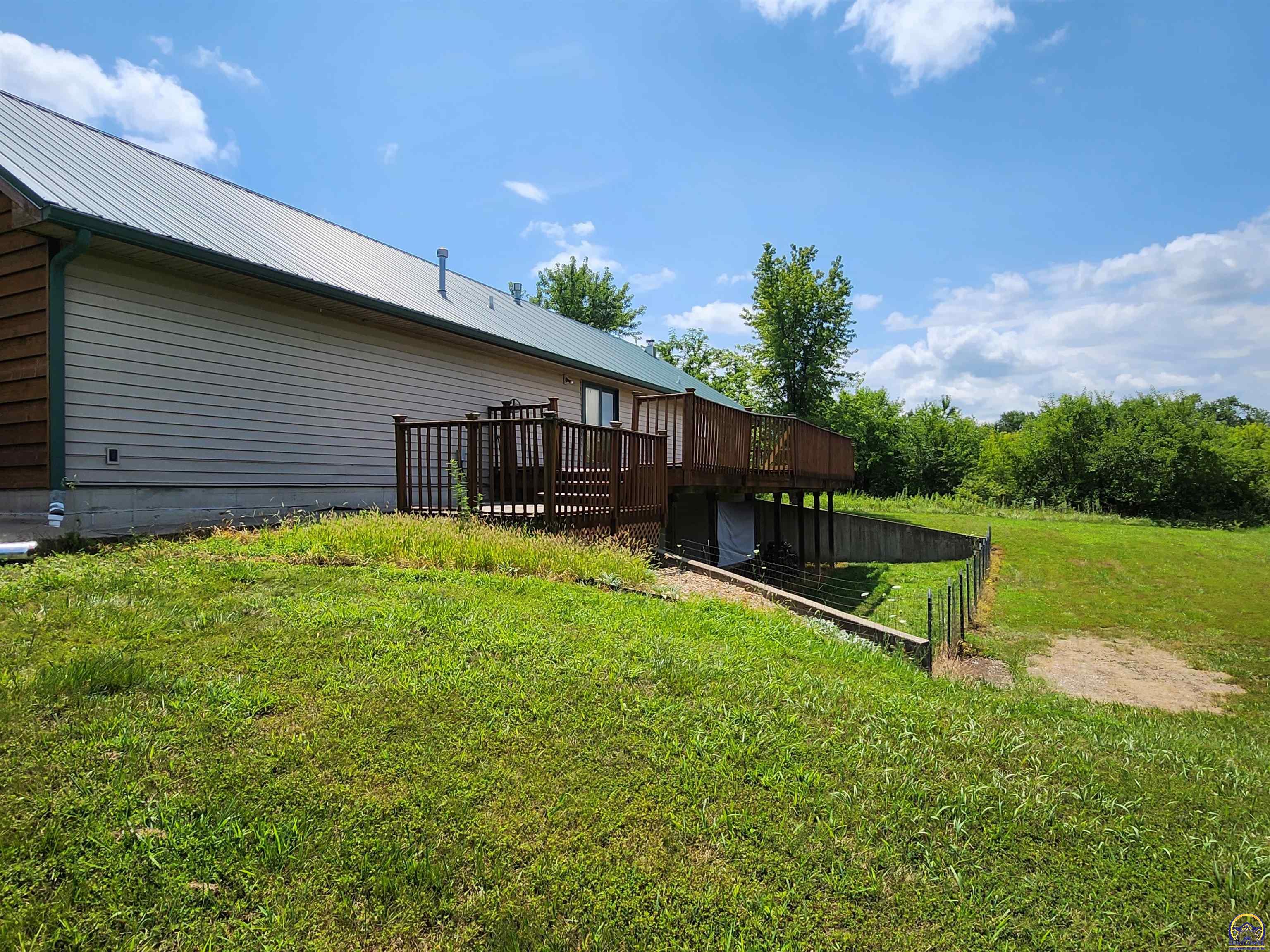 13232 178 Road Mayetta, KS 66509 - Photo 20 of 57 Gallery Image 20