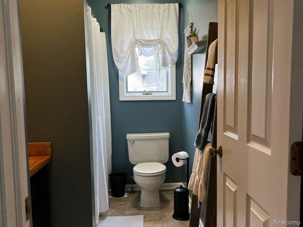 2323 Pleasant Ridge Howell, MI 48843 - Photo 18 of 40 Gallery Image 18