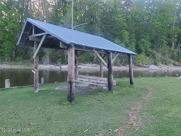 $85,000 | 2-3 River Road, Blounts Creek, NC 27814