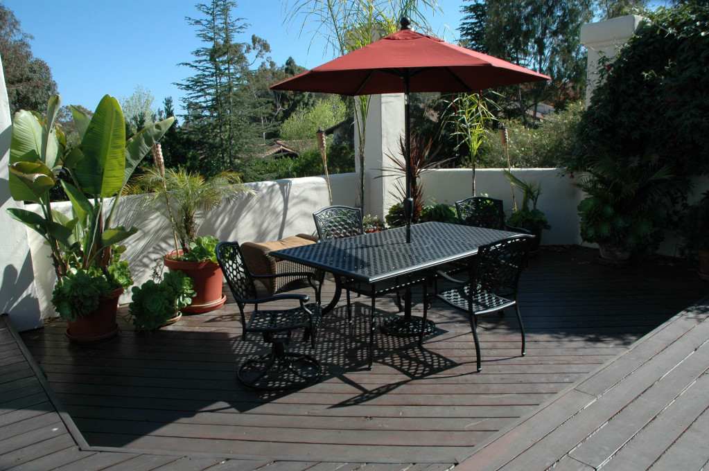 855 Miramonte Drive Santa Barbara, CA 93109 - Photo 23 of 25 a view of backyard of house with seating space