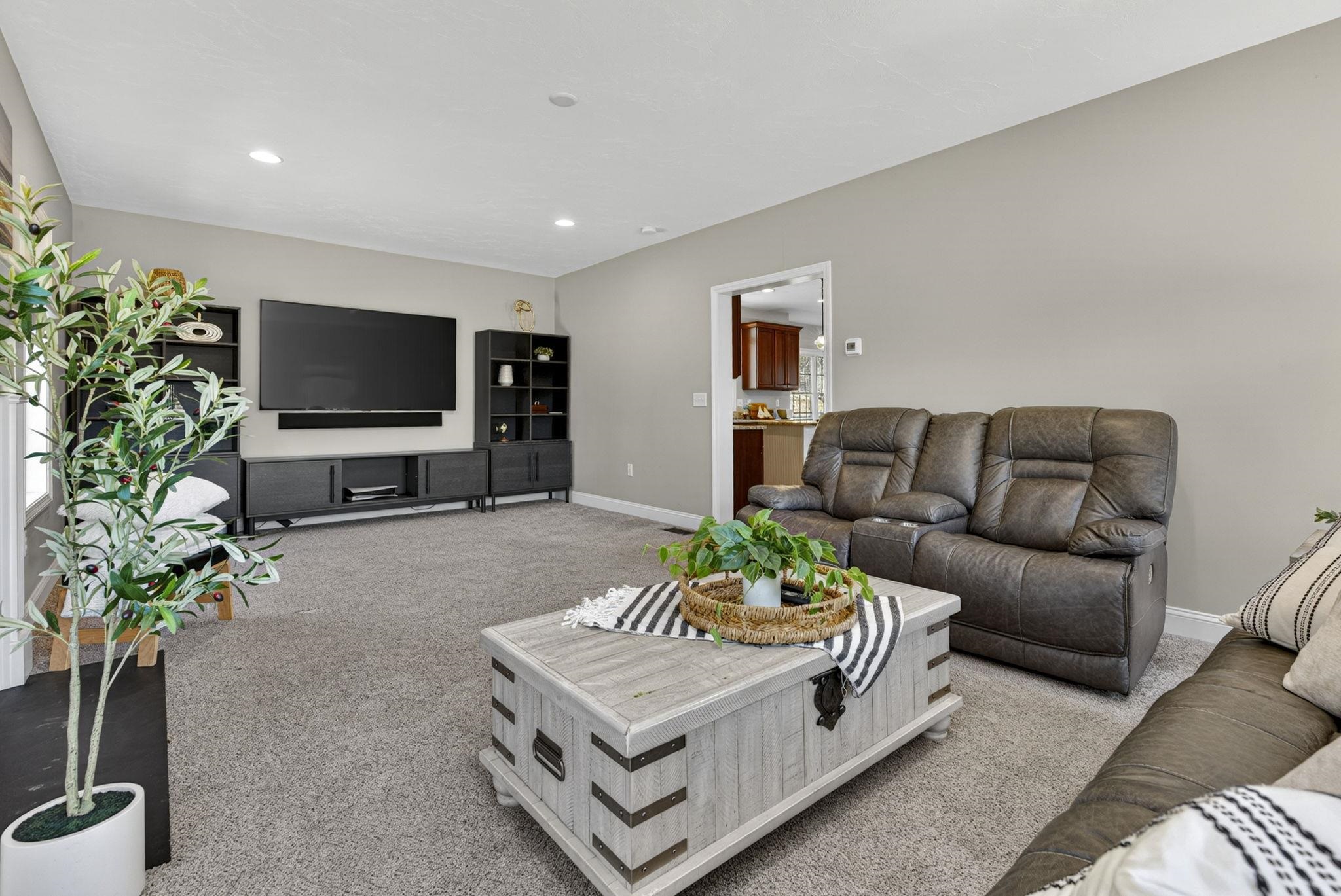 59 Northland Road Windham, NH 03087 - Photo 24 of 51