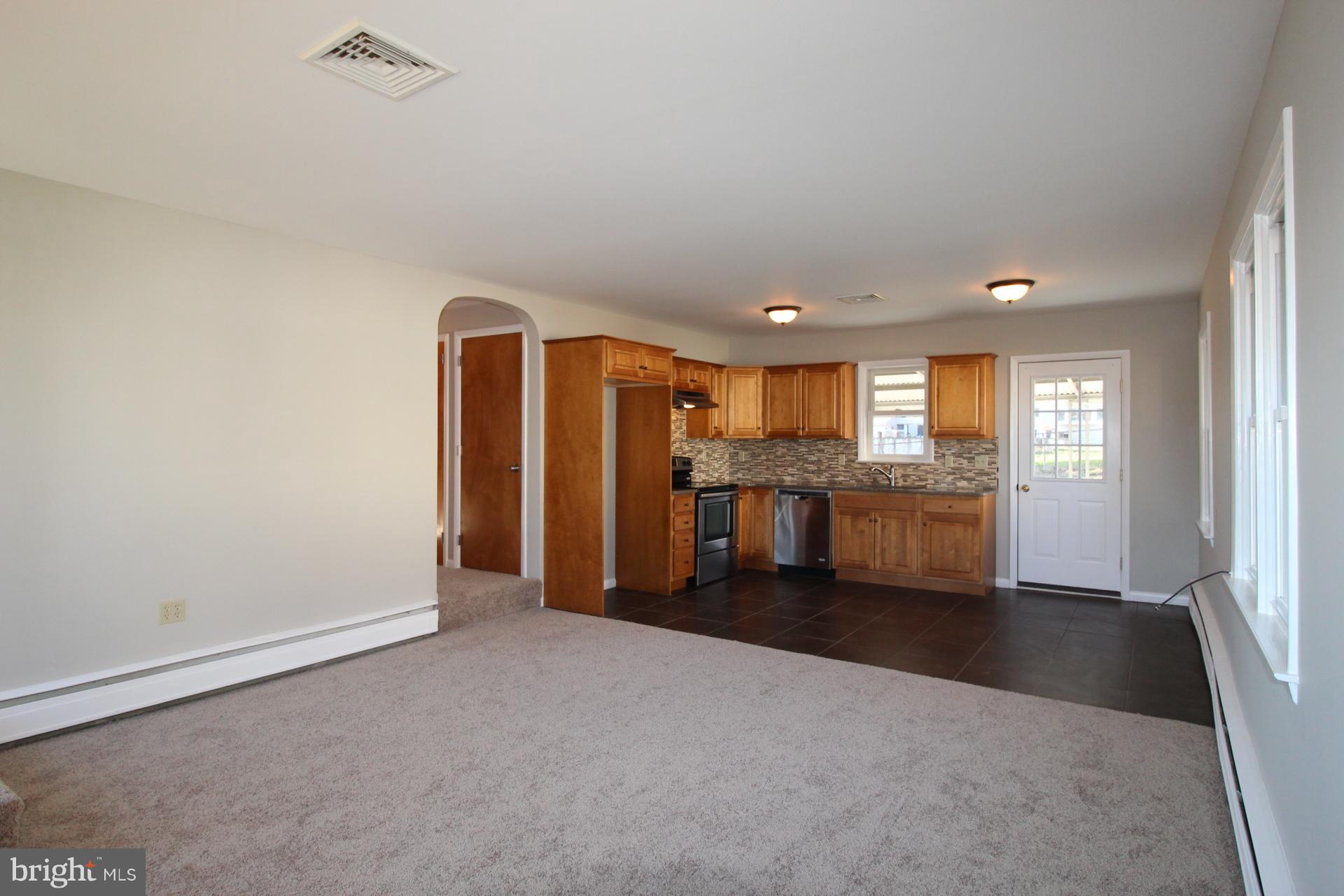 513 Spring Street Pottstown, PA 19464 - Photo 8 of 24 Gallery Image 8