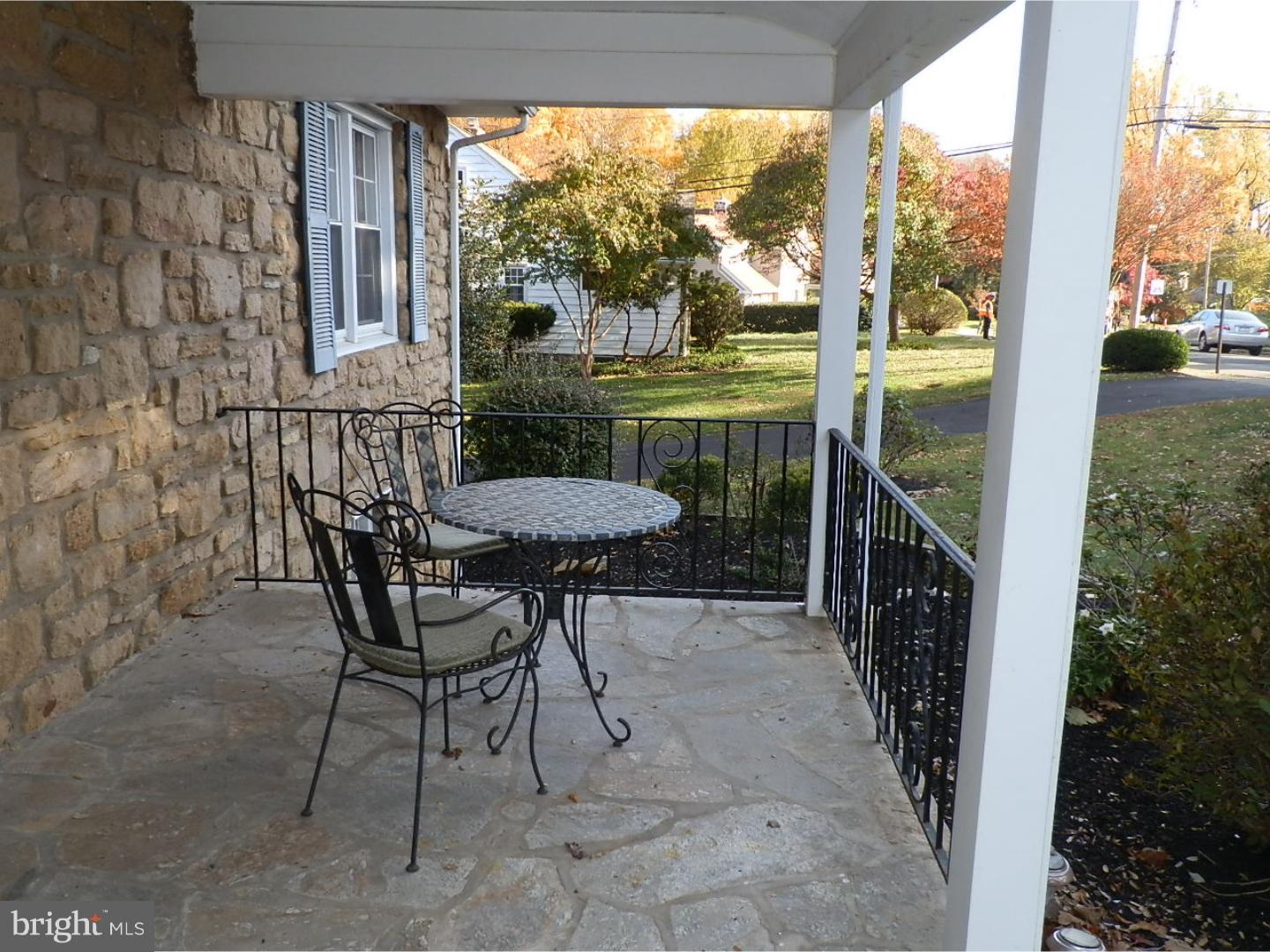 679 Pinetree Road Jenkintown, PA 19046 - Photo 3 of 25 Porch