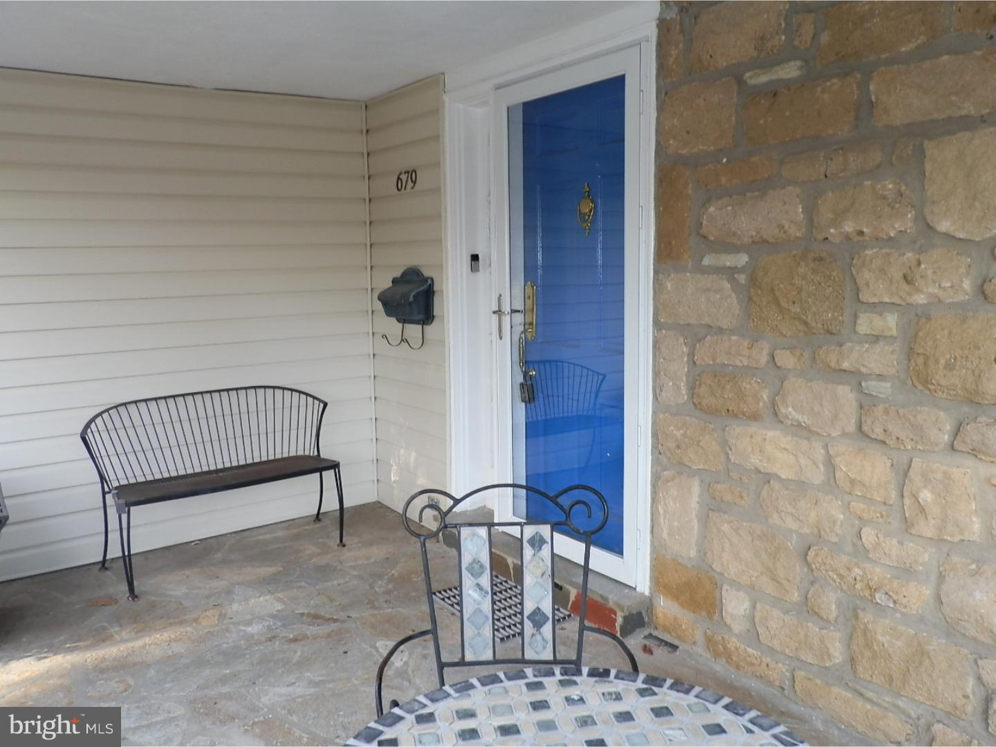679 Pinetree Road Jenkintown, PA 19046 - Photo 4 of 25 Porch