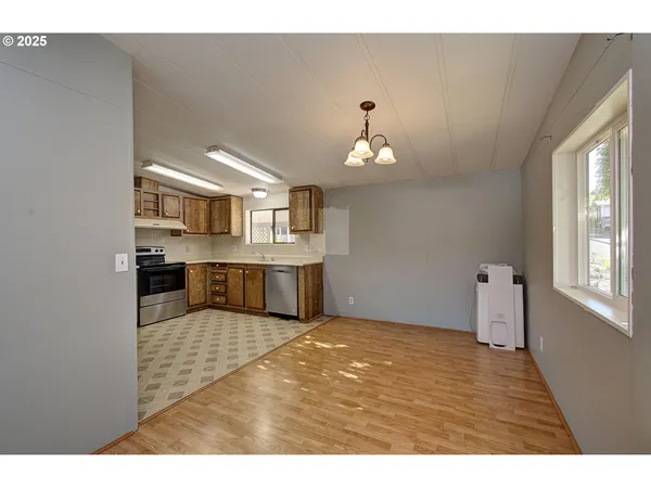 $100,000 | 17401 Southeast 39th Street, Unit 7, Vancouver, WA 98683