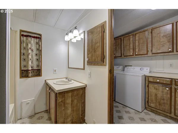 $100,000 | 17401 Southeast 39th Street, Unit 7, Vancouver, WA 98683