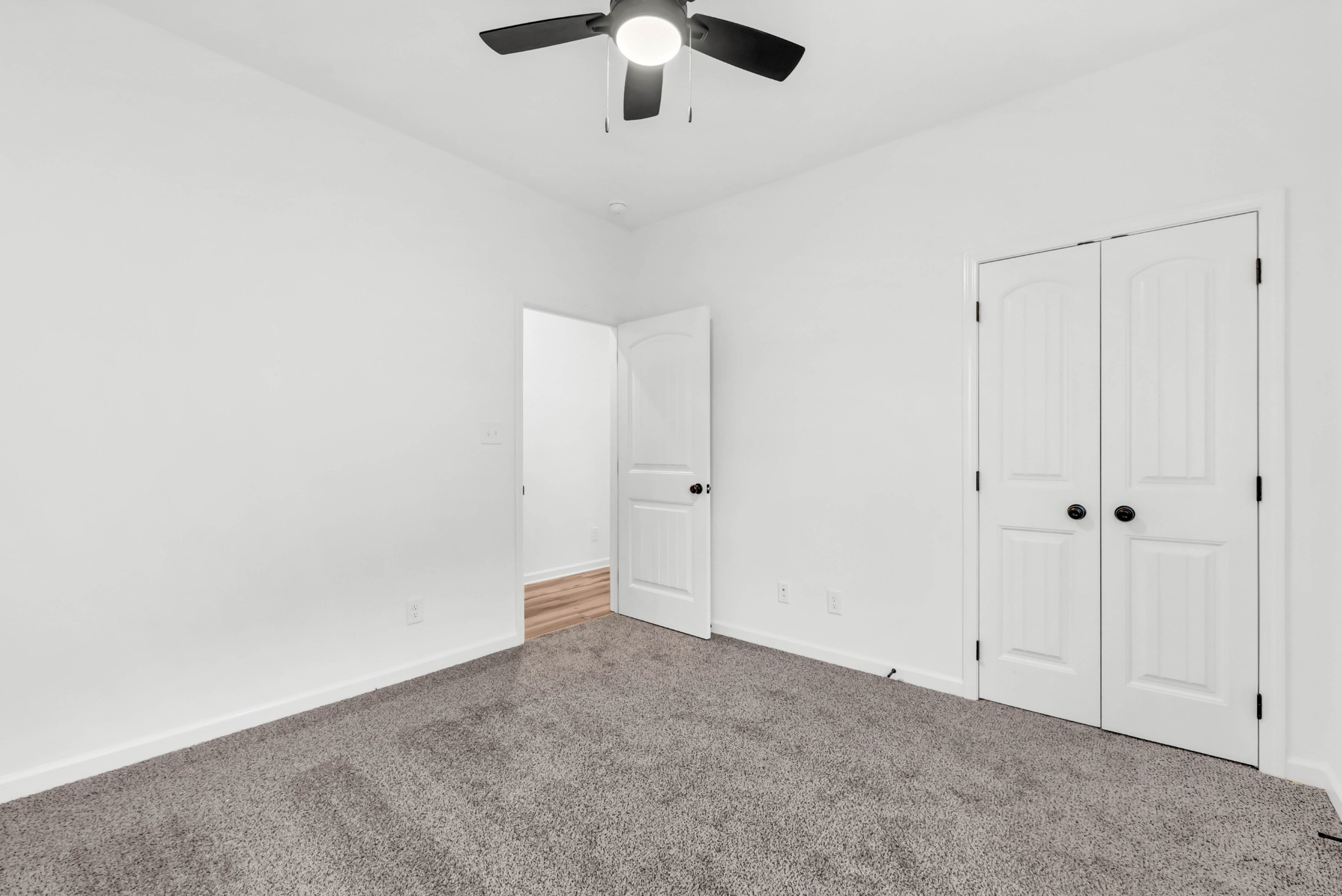 637 Woodrush Drive Clarksville, TN 37040 - Photo 33 of 42