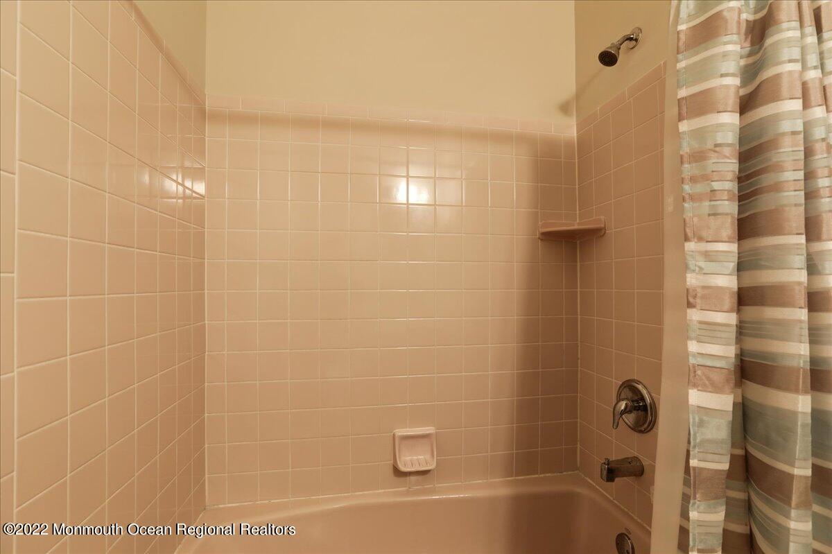 2587 Collier Road Manasquan, NJ 08736 - Photo 34 of 60 56-2587CollierRd0056
