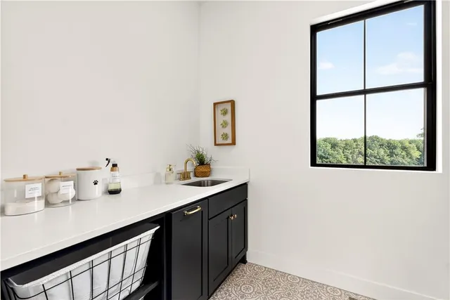 $1,450,000 | 21851 179th Street, Tonganoxie, KS 66086