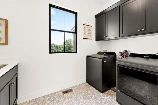 $1,450,000 | 21851 179th Street, Tonganoxie, KS 66086