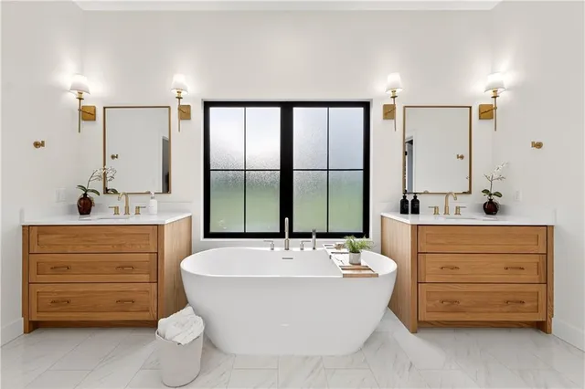 $1,450,000 | 21851 179th Street, Tonganoxie, KS 66086