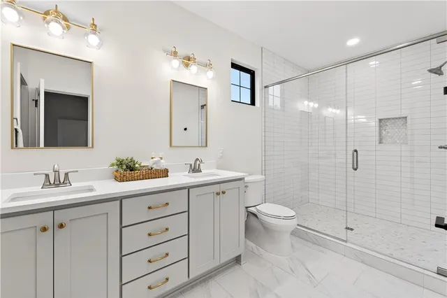 $1,450,000 | 21851 179th Street, Tonganoxie, KS 66086