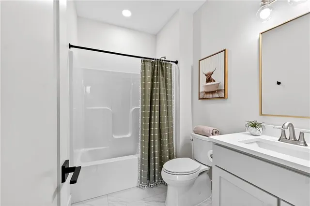 $1,450,000 | 21851 179th Street, Tonganoxie, KS 66086