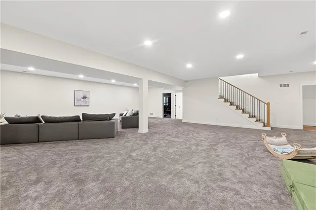 $1,450,000 | 21851 179th Street, Tonganoxie, KS 66086