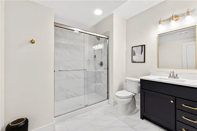 $1,450,000 | 21851 179th Street, Tonganoxie, KS 66086