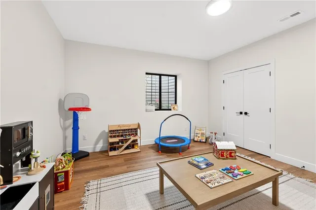 $1,450,000 | 21851 179th Street, Tonganoxie, KS 66086