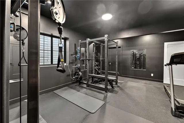 $1,450,000 | 21851 179th Street, Tonganoxie, KS 66086