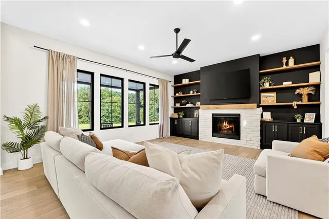 $1,450,000 | 21851 179th Street, Tonganoxie, KS 66086