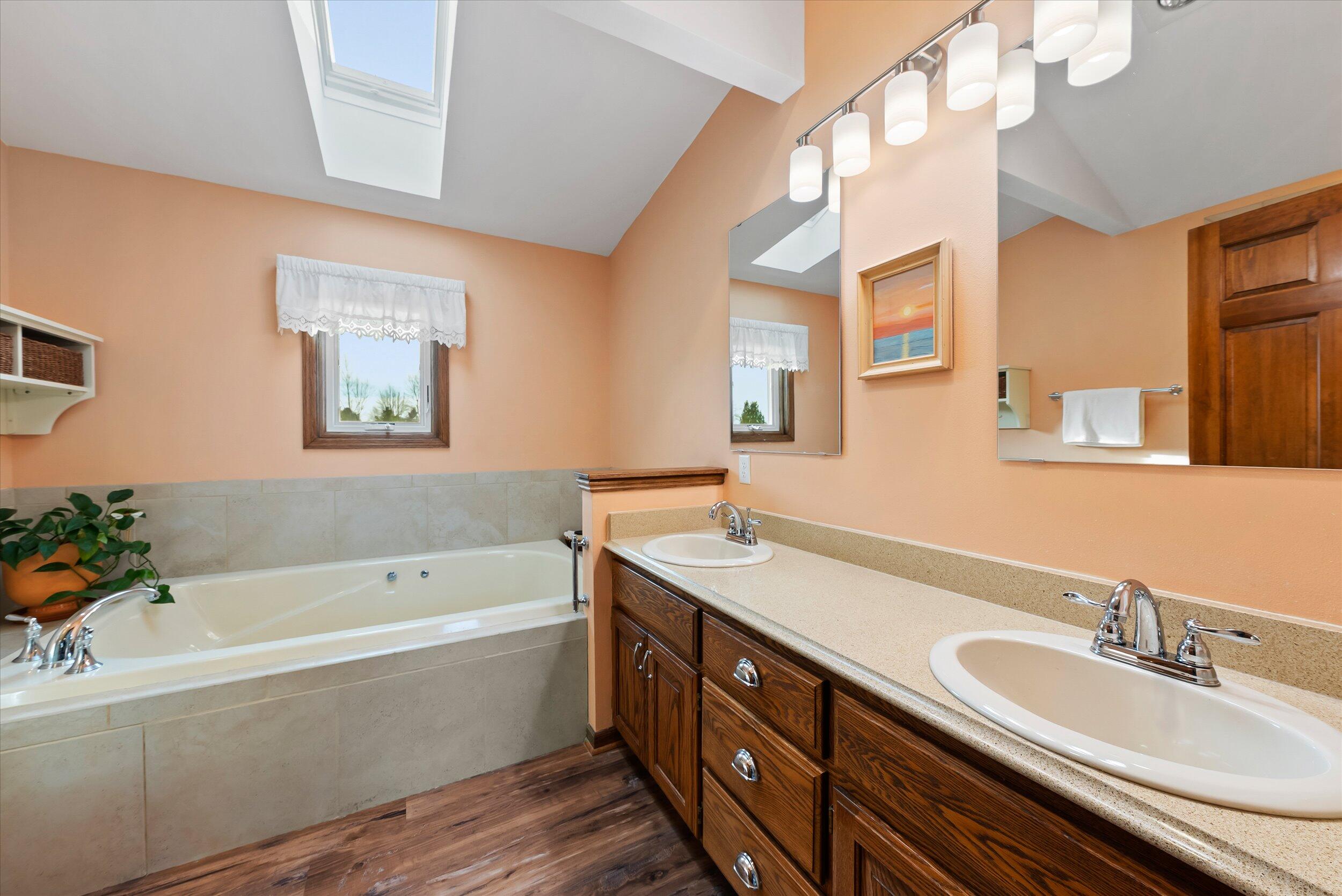 6593 Silver Shores Road Cedar Grove, WI 53013 - Photo 16 of 43 Primary Bathroom