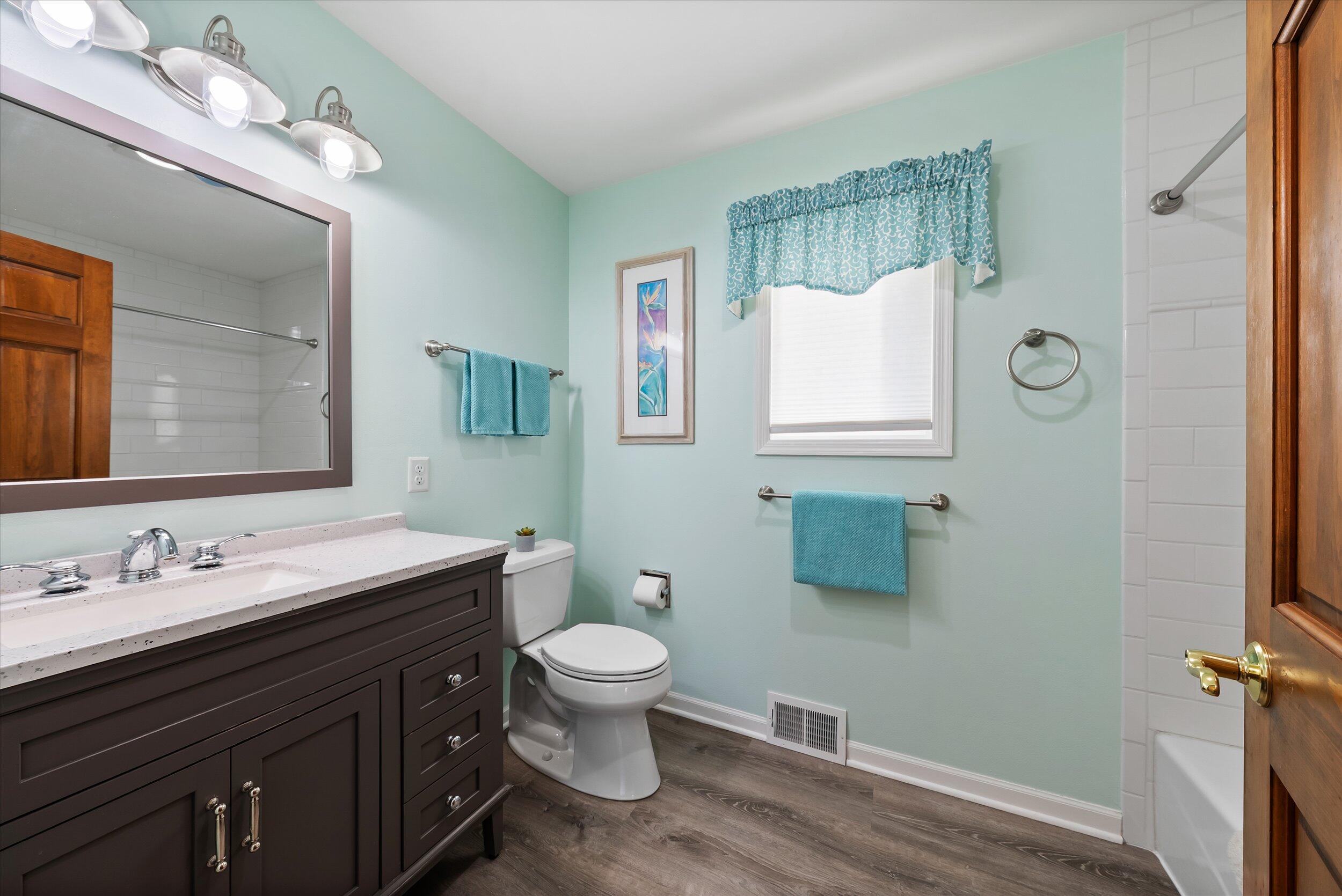 6593 Silver Shores Road Cedar Grove, WI 53013 - Photo 20 of 43 Bathroom