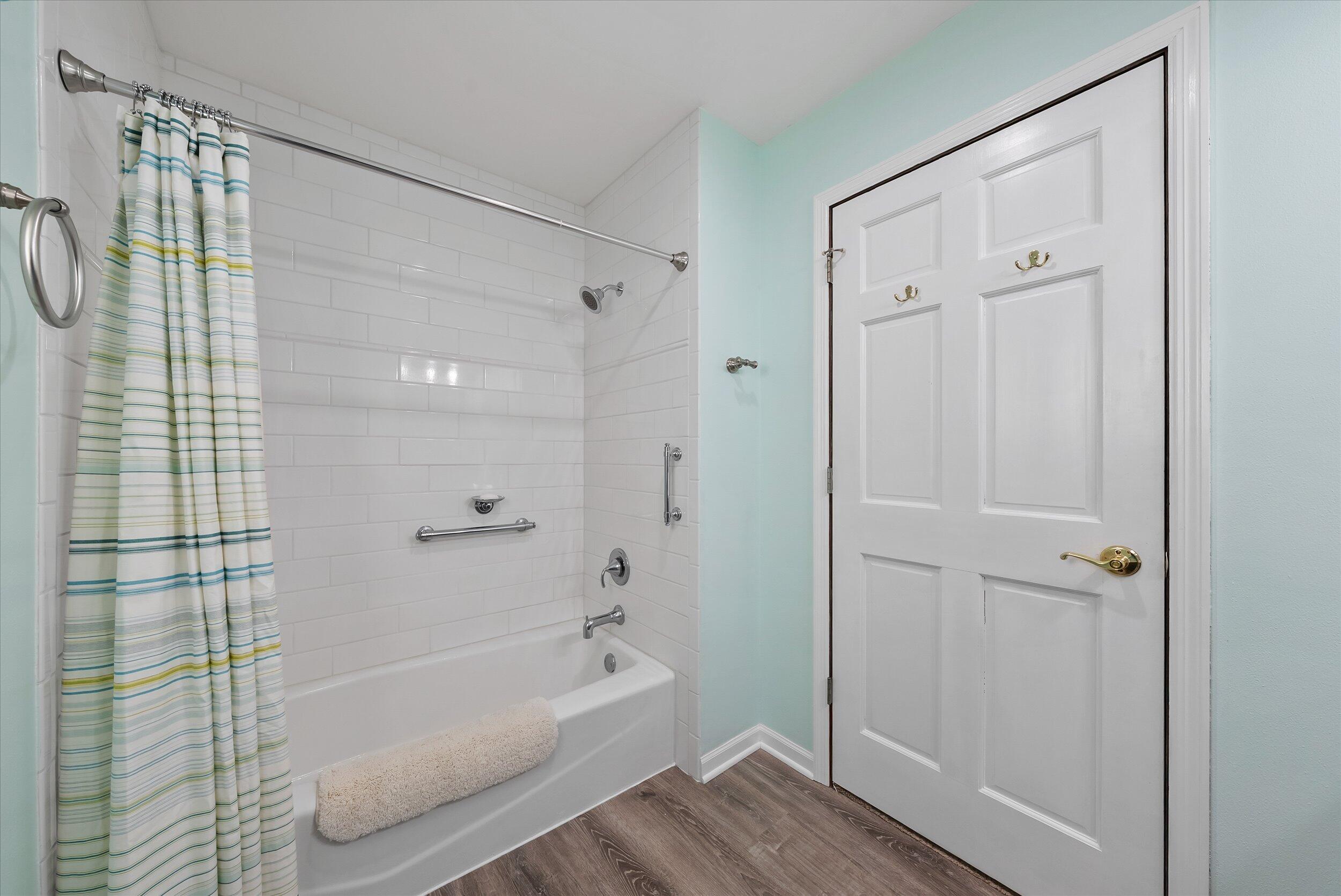 6593 Silver Shores Road Cedar Grove, WI 53013 - Photo 21 of 43 Bathroom