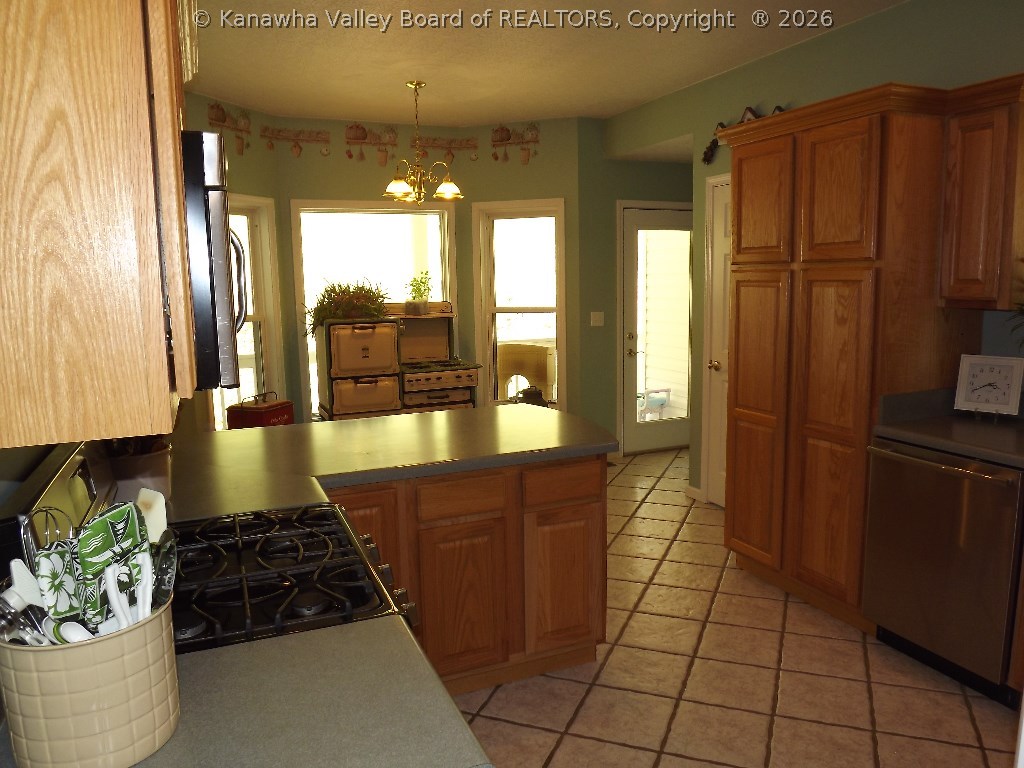 1027 Ridgemont Drive Elkview, WV 25071 - Photo 11 of 23 Gallery Image 11